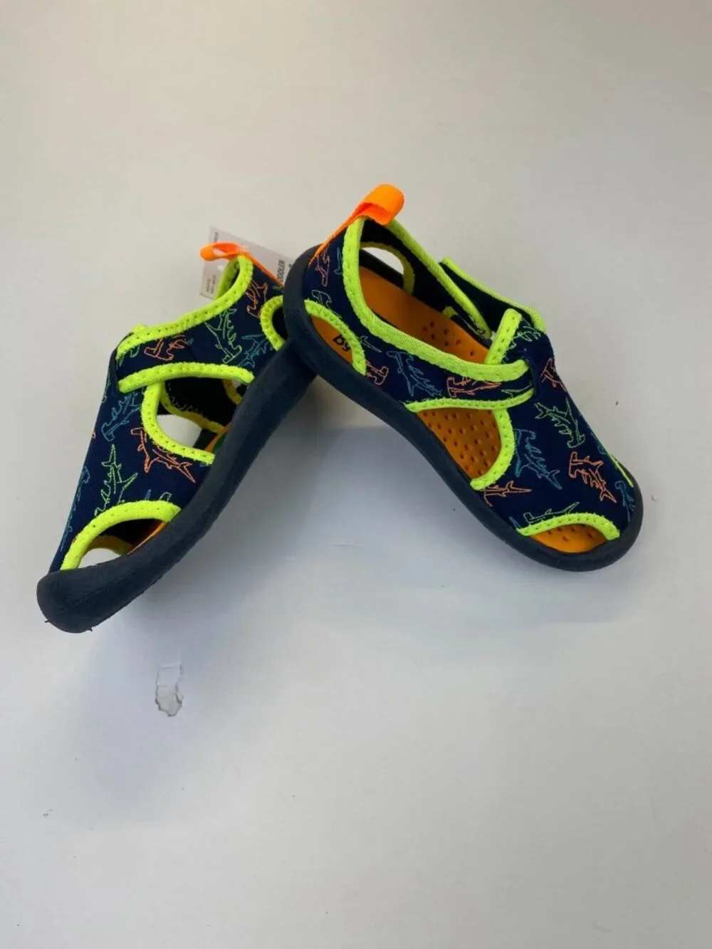 OshKosh Toddler Shark Theme Swim Beach Shoes  8M New w/ tags
